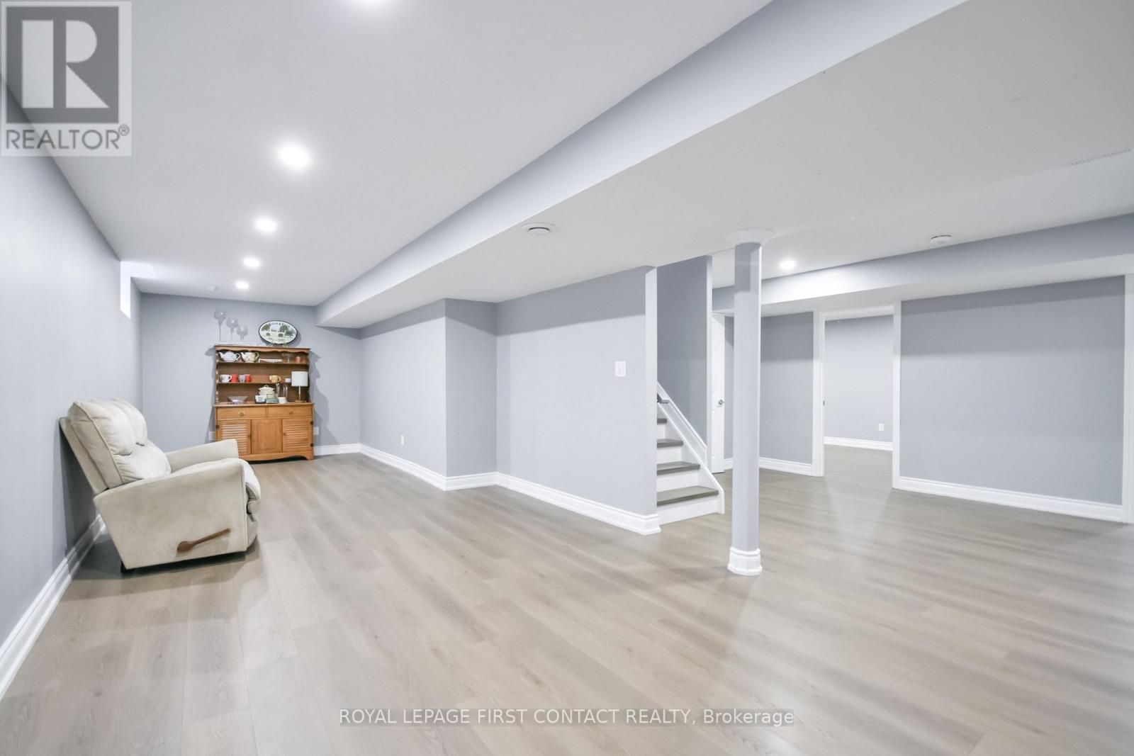 34 BEAR CREEK DRIVE - 27