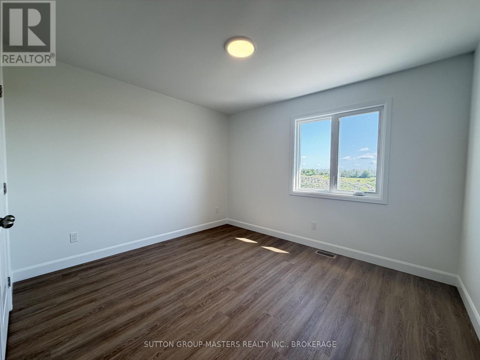 249 PRATT DRIVE - Image 31