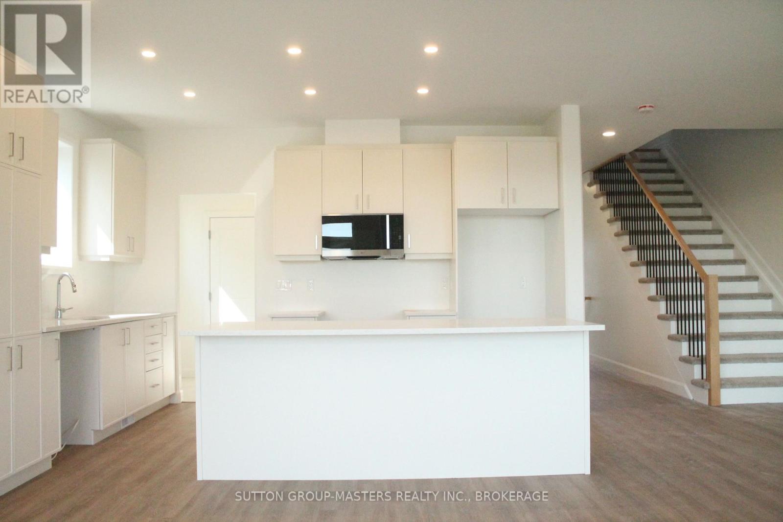 249 PRATT DRIVE - Image 9