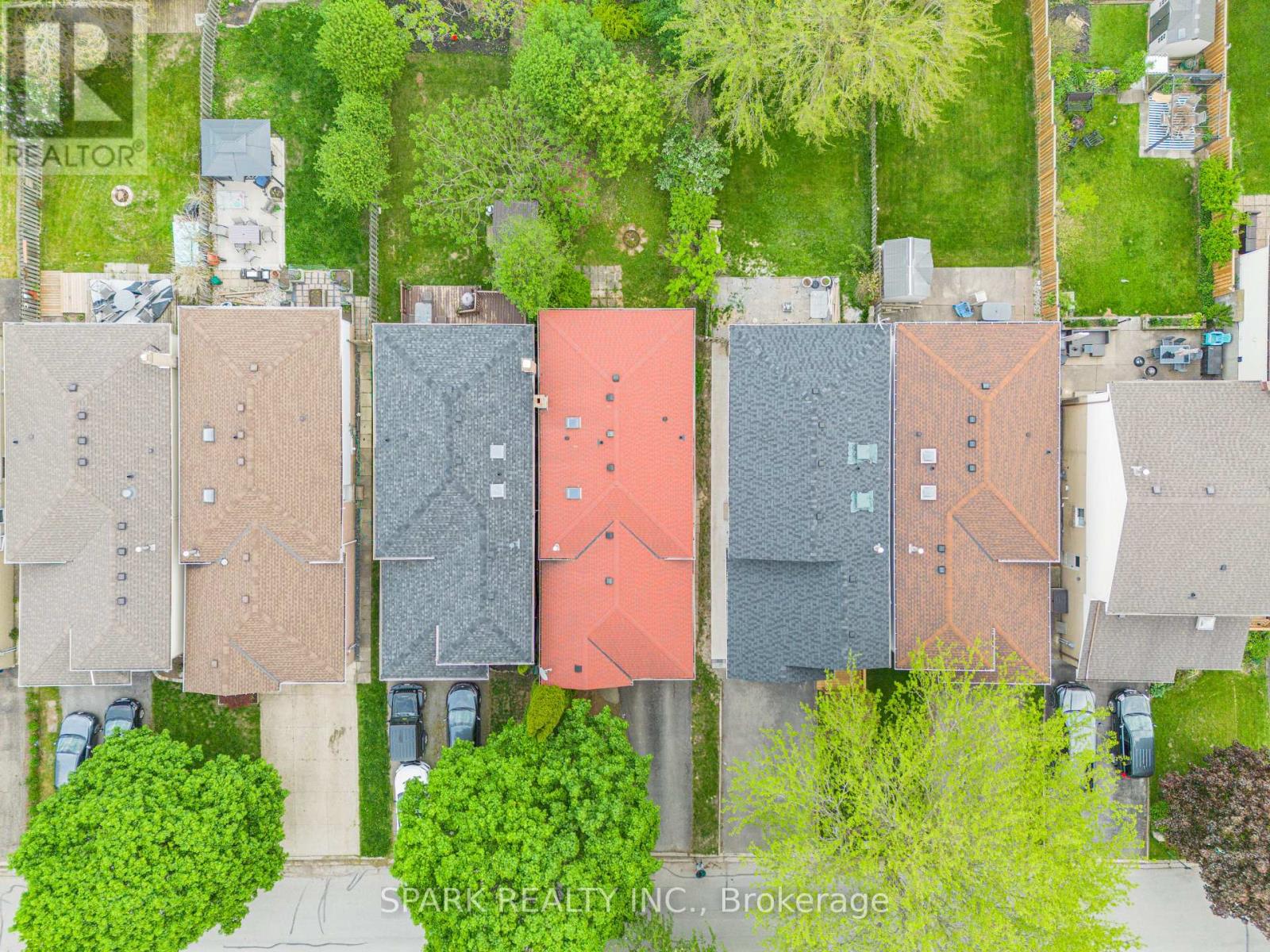 28 LAMPMAN CRESCENT - Image 29