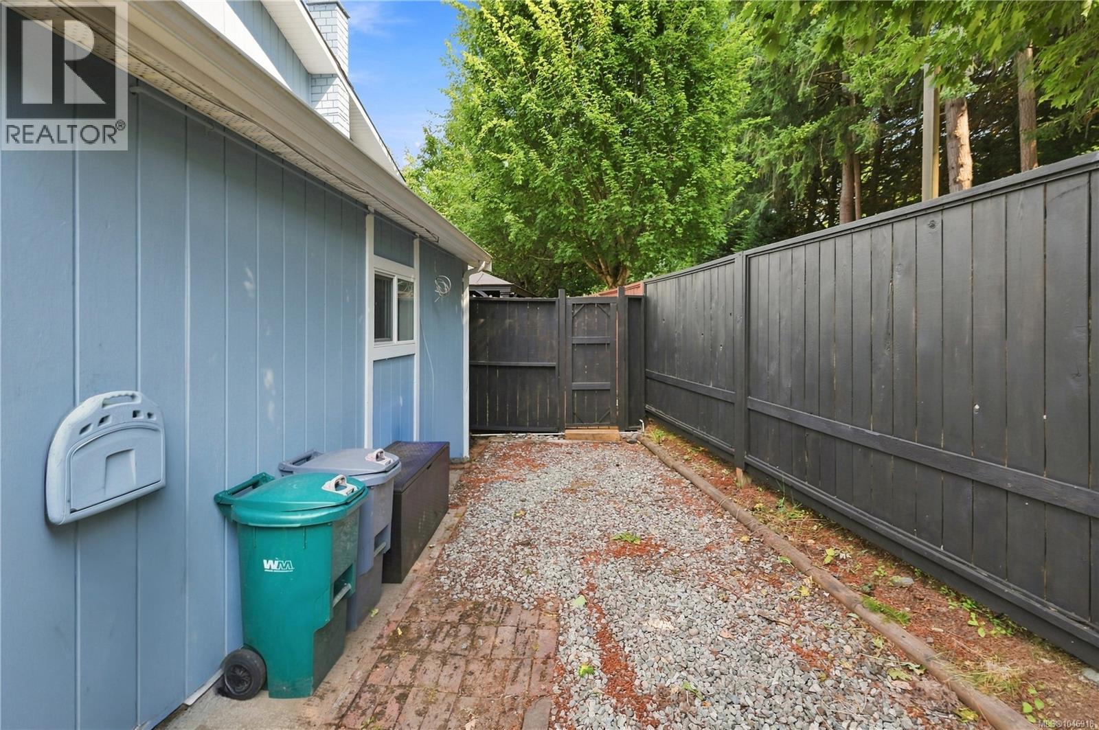 195 Atkins Rd - 38