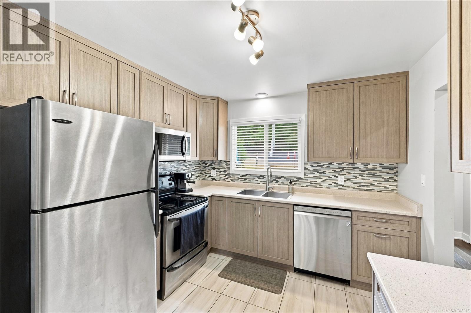 195 Atkins Rd - 5