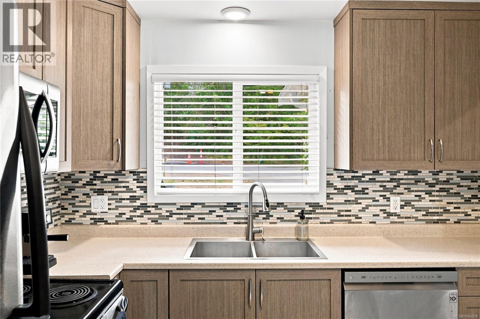 195 Atkins Rd - Image 7