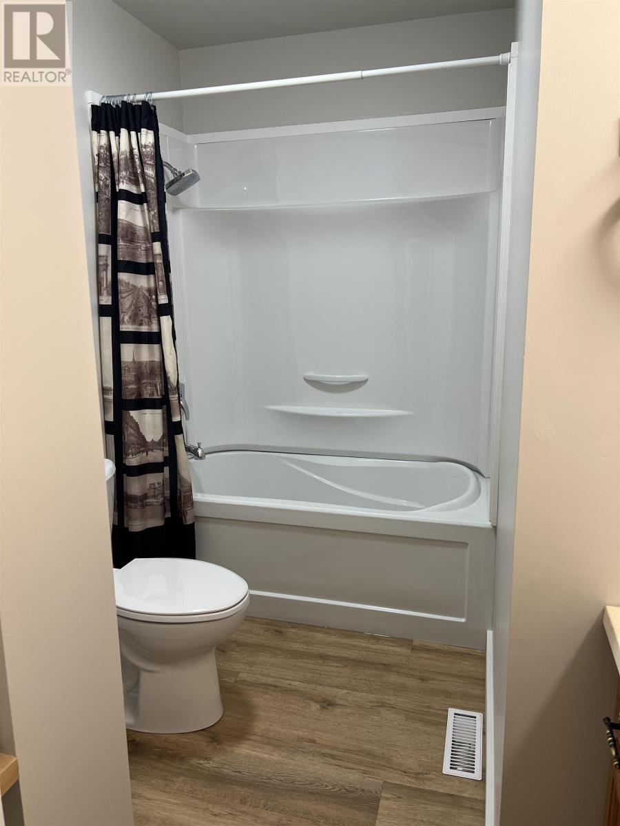 62 HEMLO DR - Image 16