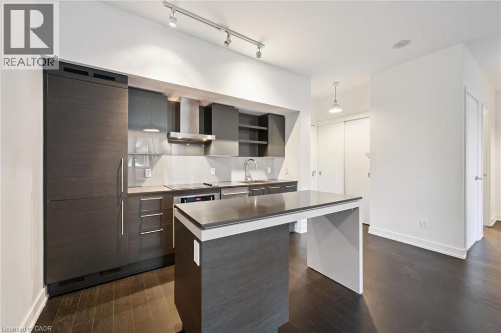 #418 1030 KING Street W - 11