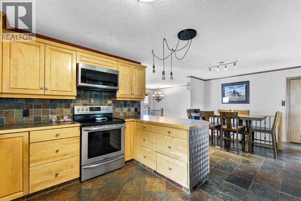 1174 16 Street Northeast - Photo 11