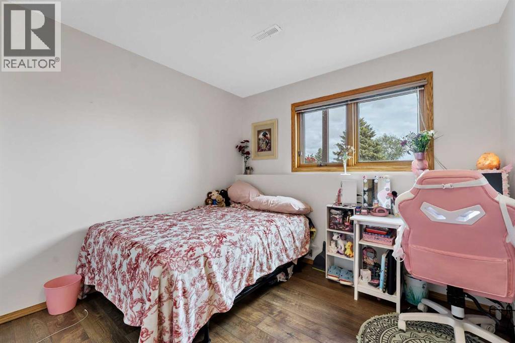 1174 16 Street Northeast - Photo 30