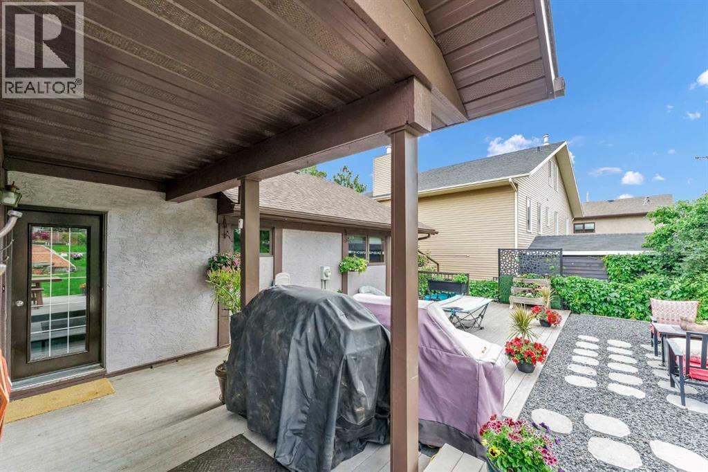 1174 16 Street Northeast - Photo 36