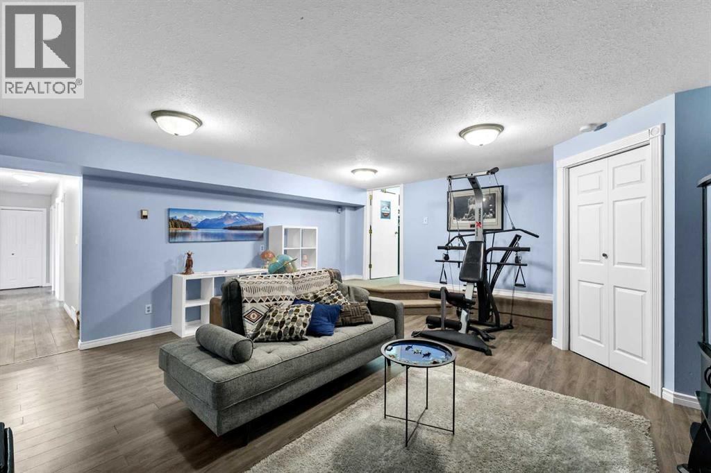 1174 16 Street Northeast - Photo 29