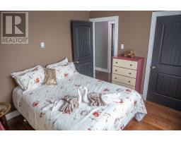 1 Michael Ryder Place thumbnail 11