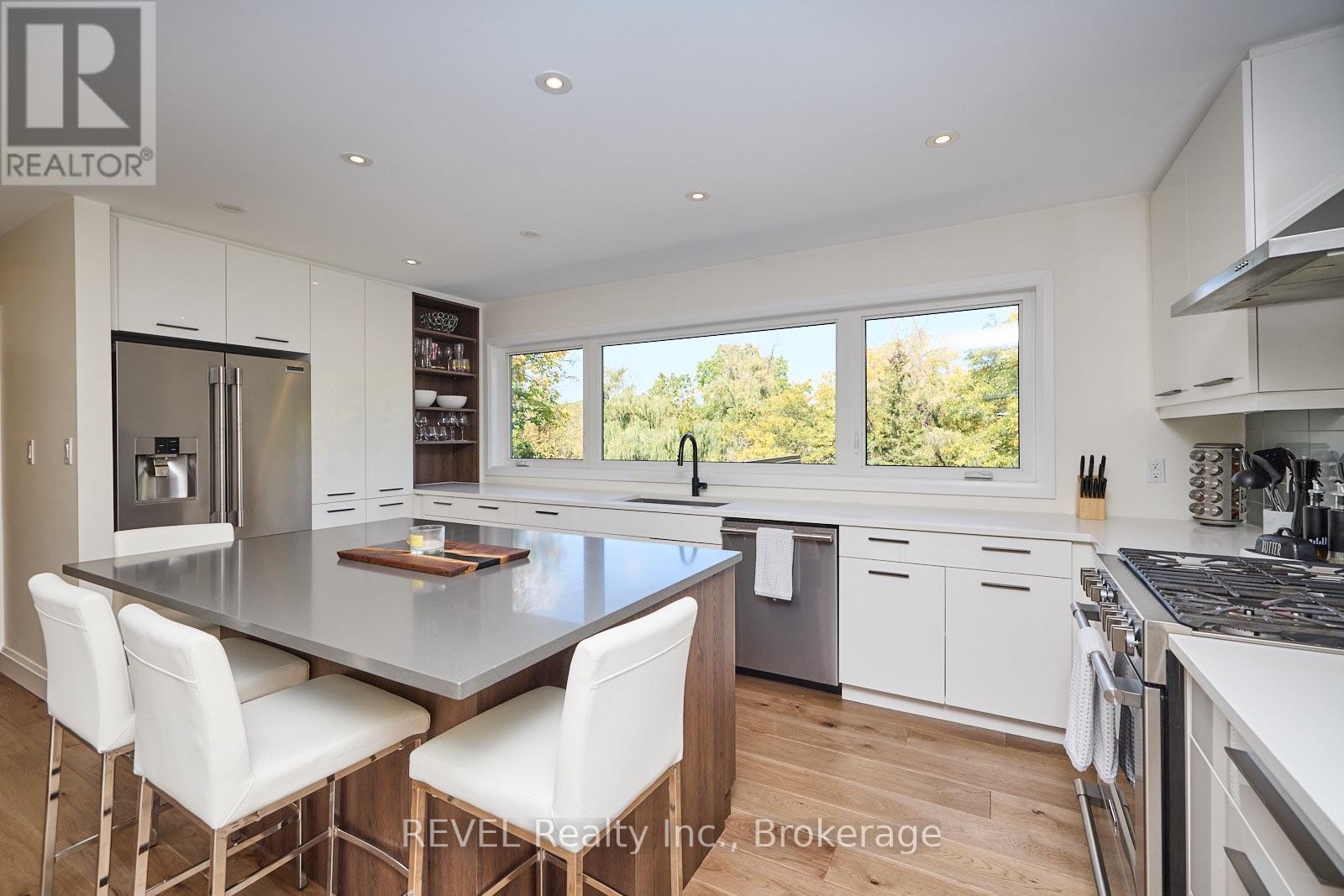 38 BRIARSDALE DRIVE - 12