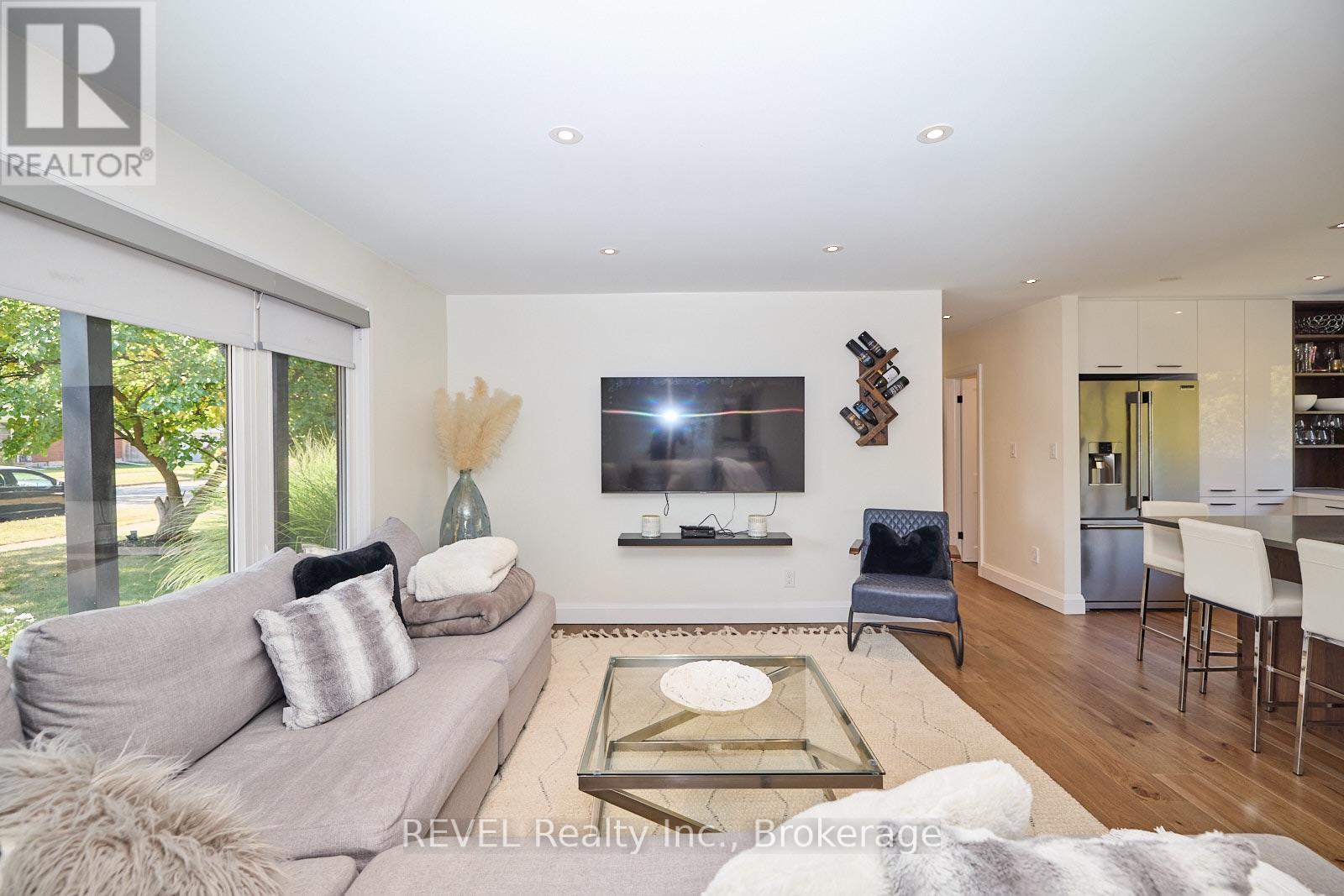 38 BRIARSDALE DRIVE - Image 6