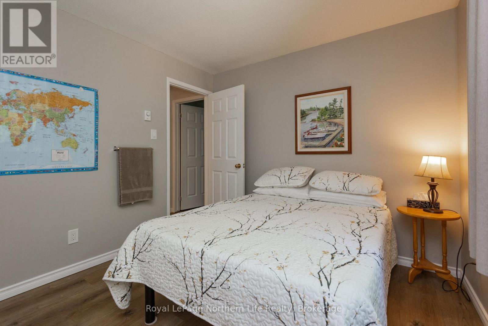106 LAKEVIEW COURT - Image 20