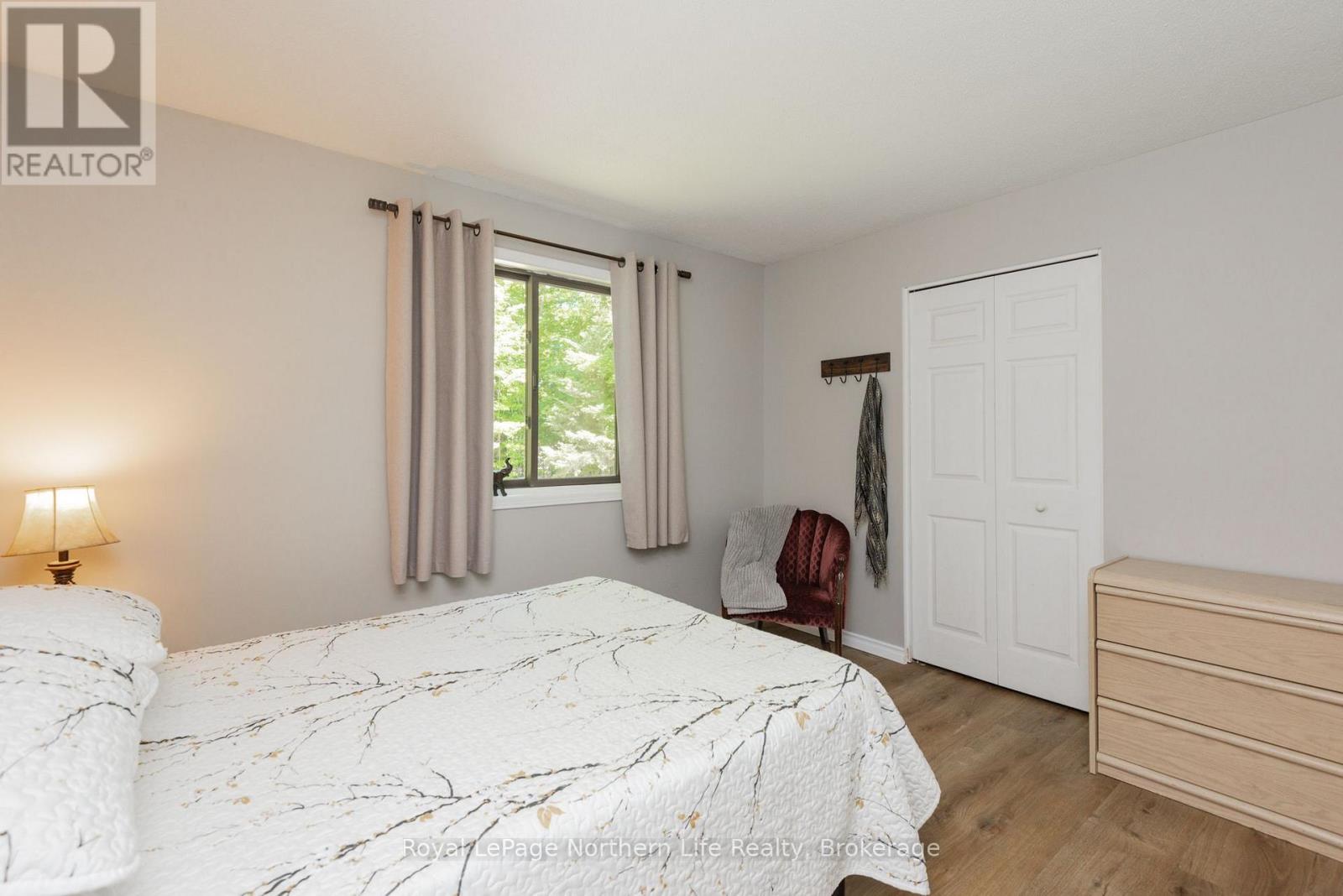 106 LAKEVIEW COURT - Image 19
