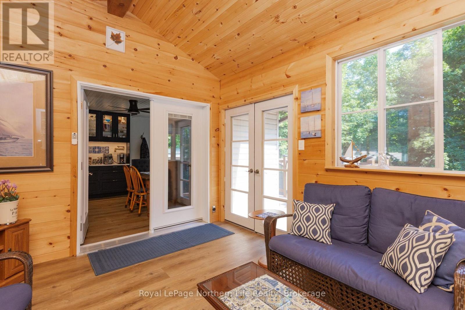 106 LAKEVIEW COURT - Image 18