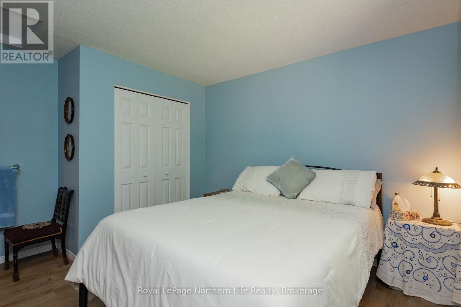 106 LAKEVIEW COURT - Image 22