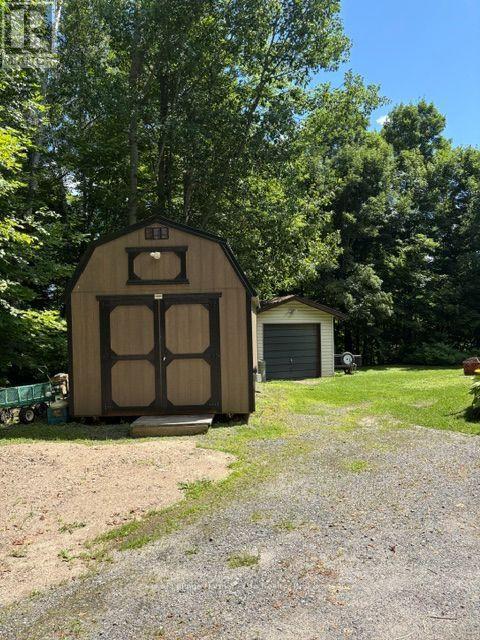 106 LAKEVIEW COURT - Image 3