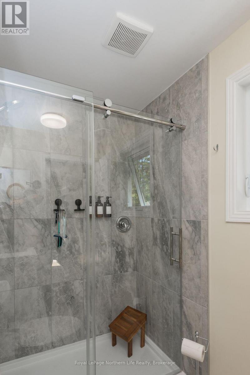 106 LAKEVIEW COURT - Image 30