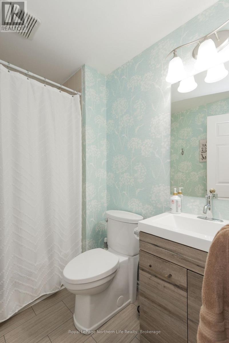 106 LAKEVIEW COURT - Image 31