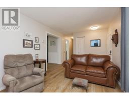 Sunroom - 106 Lakeview Court, Bonfield, ON P0H1E0 Photo 8