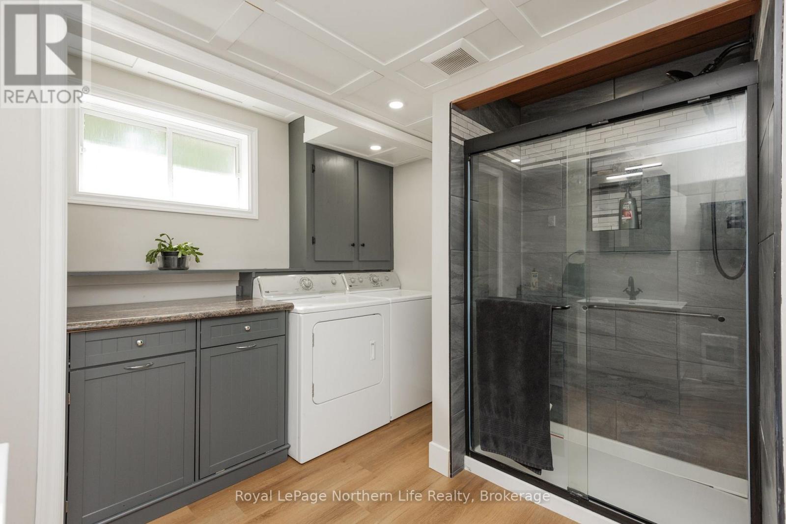 106 LAKEVIEW COURT - Image 44