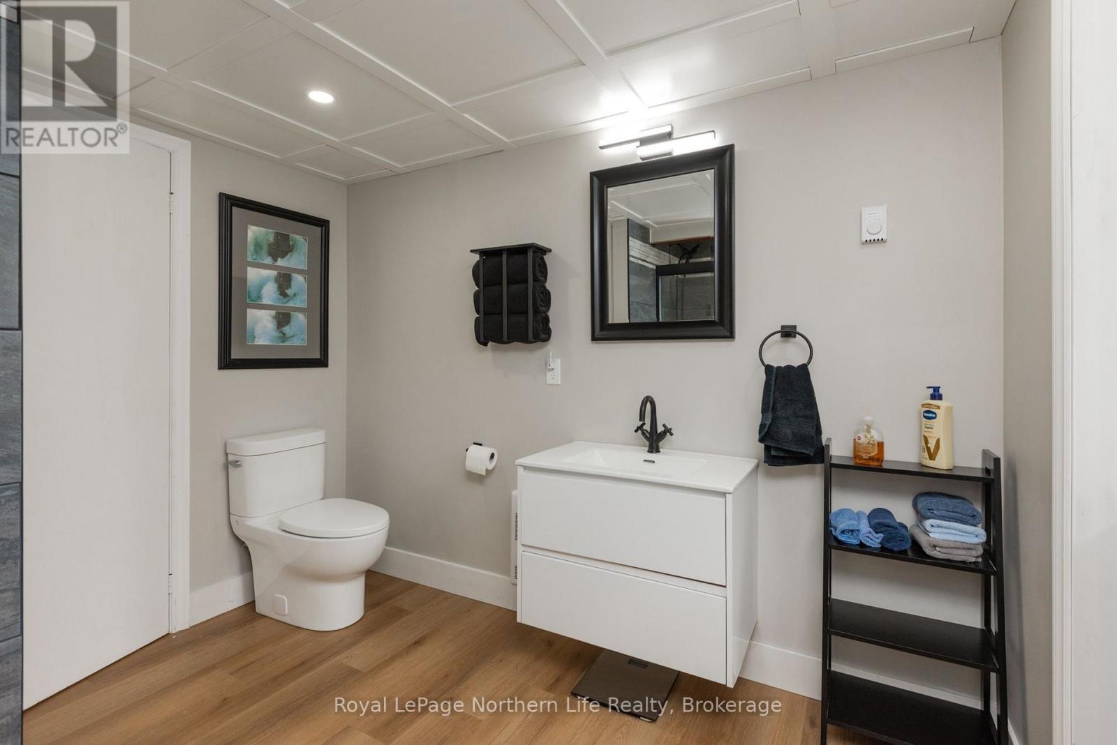 106 LAKEVIEW COURT - Image 45