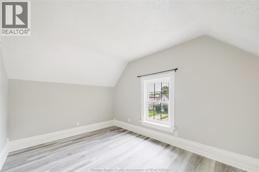 31 ADELAIDE STREET N. - Image 31