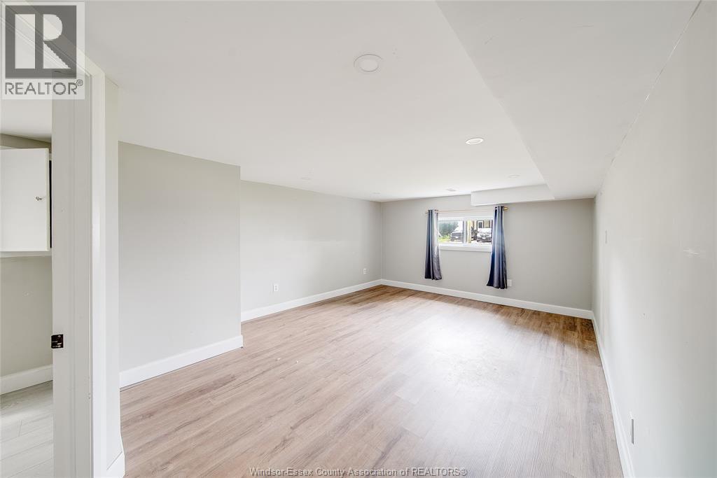 31 ADELAIDE STREET N. - Image 41