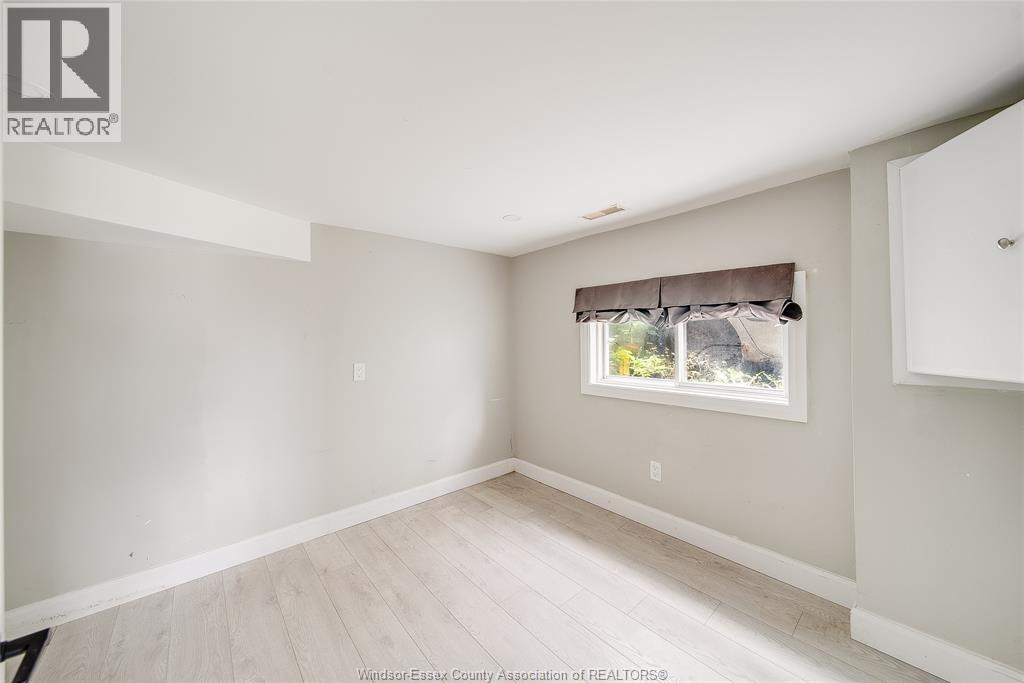 31 ADELAIDE STREET N. - Image 44
