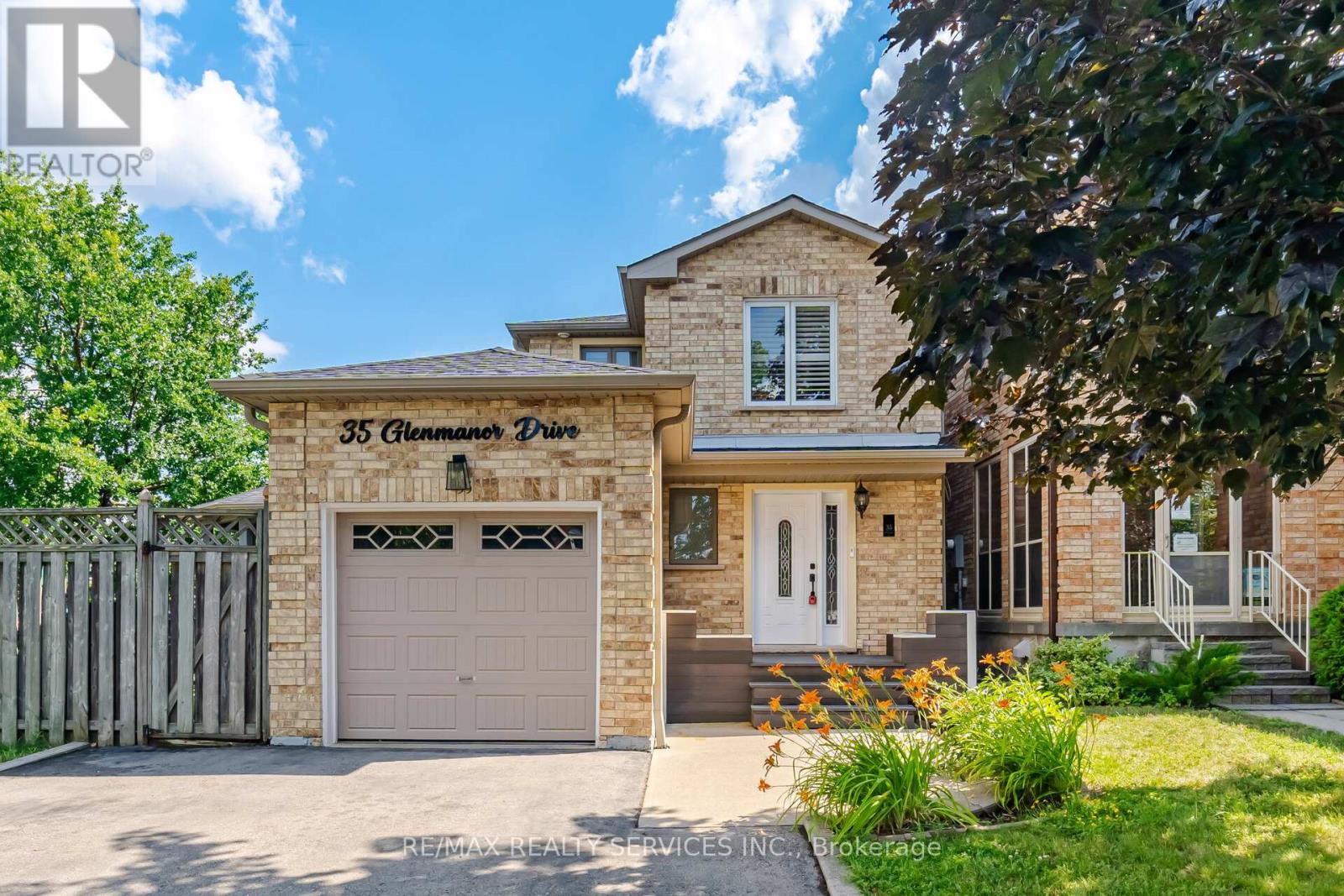 Photo of 35 Glenmanor Drive