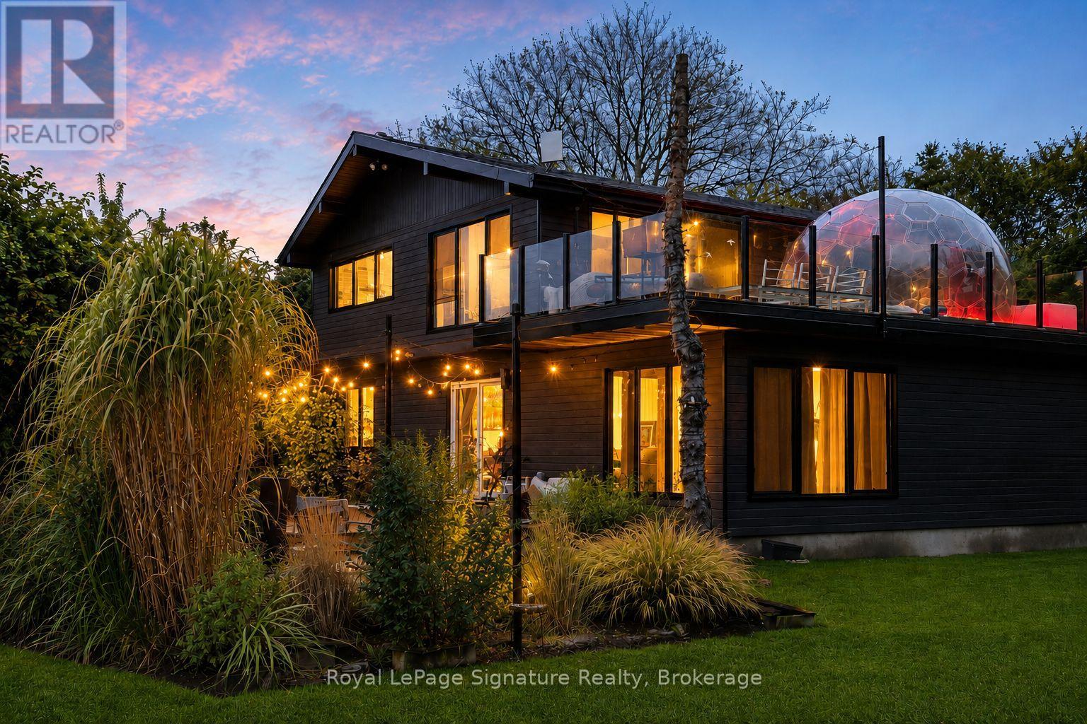 194552 13 GREY ROAD - 1