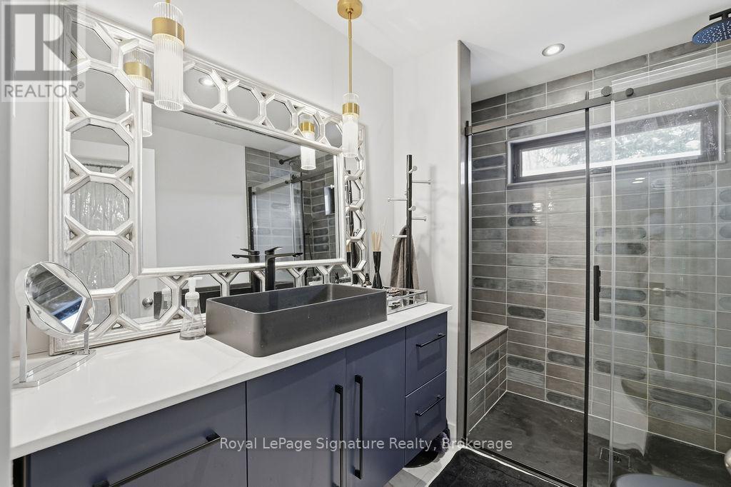 194552 13 GREY ROAD - 9