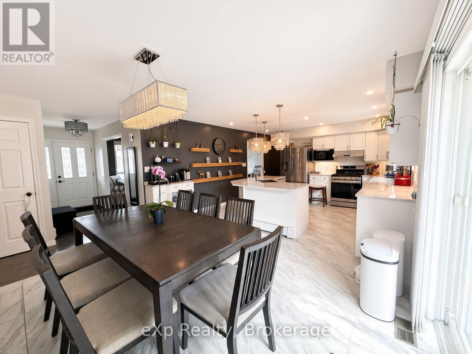 23 12TH STREET S - 8