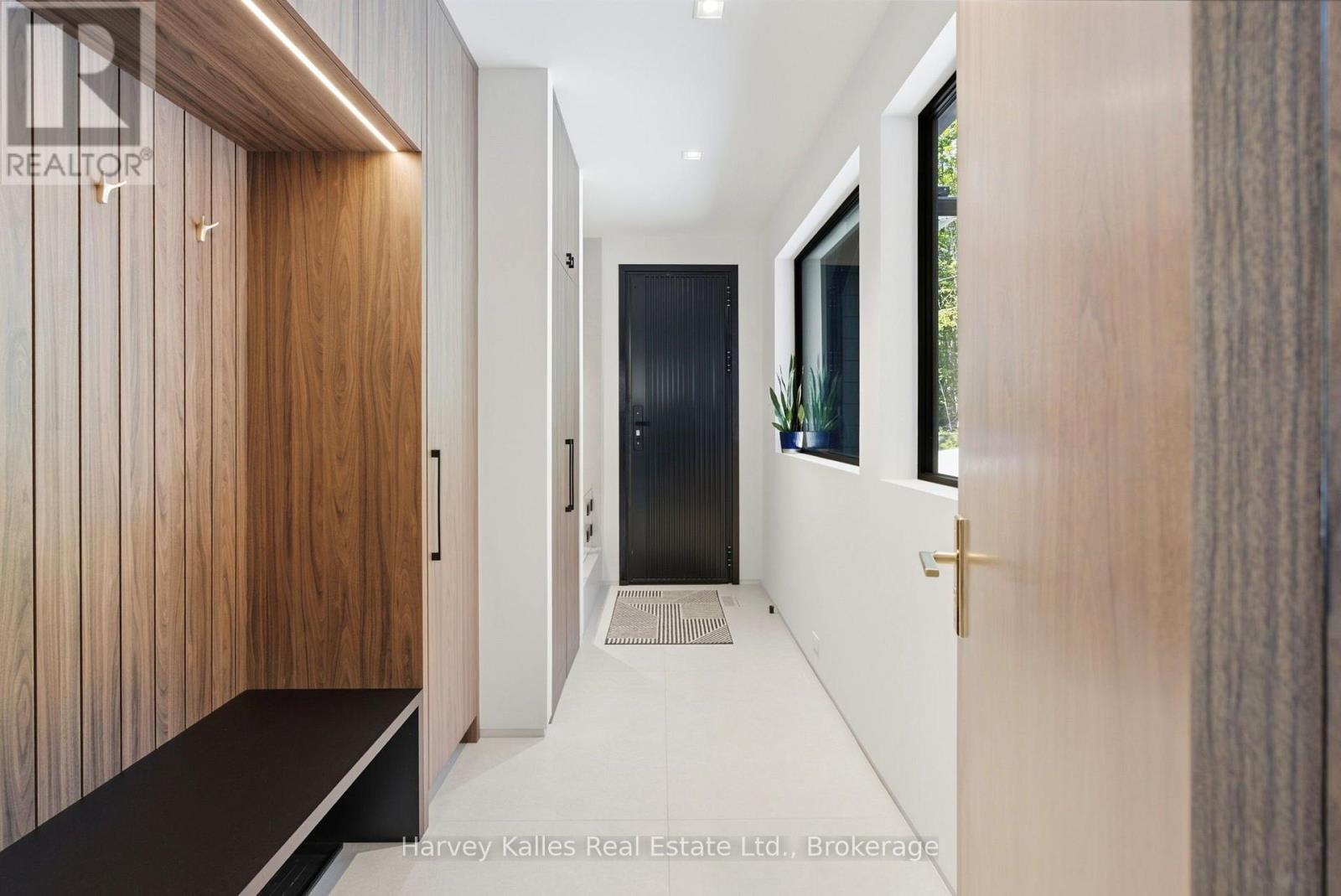 #2 1013 HALLS ROAD - Image 27