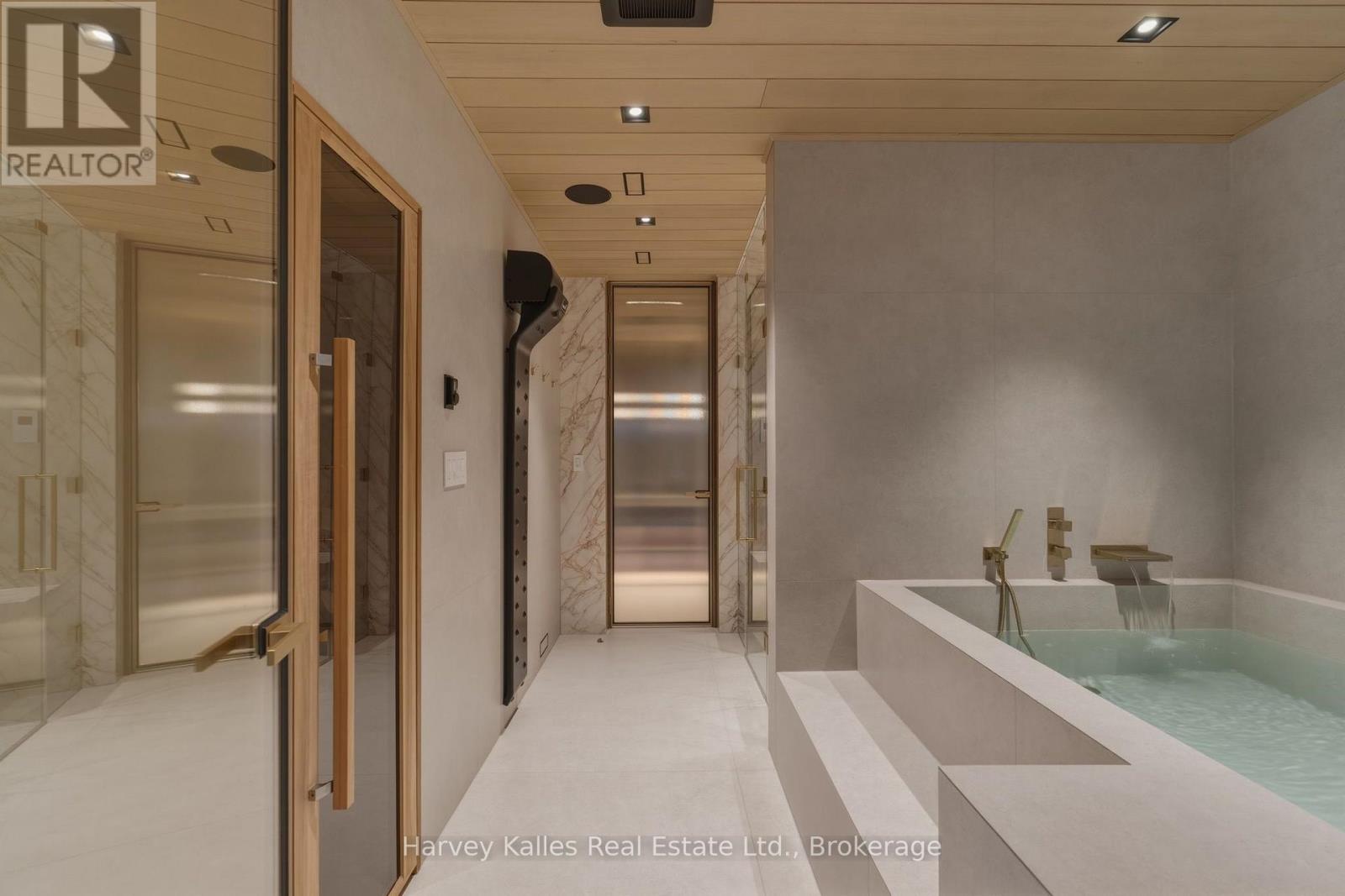 #2 1013 HALLS ROAD - Image 35