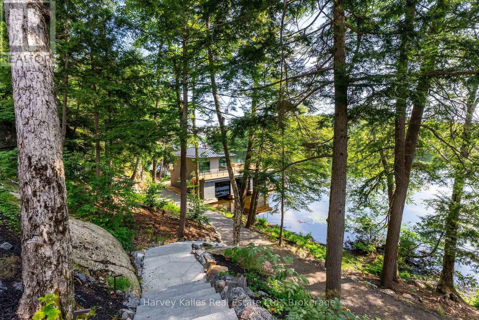 #2 1013 HALLS ROAD - Image 43