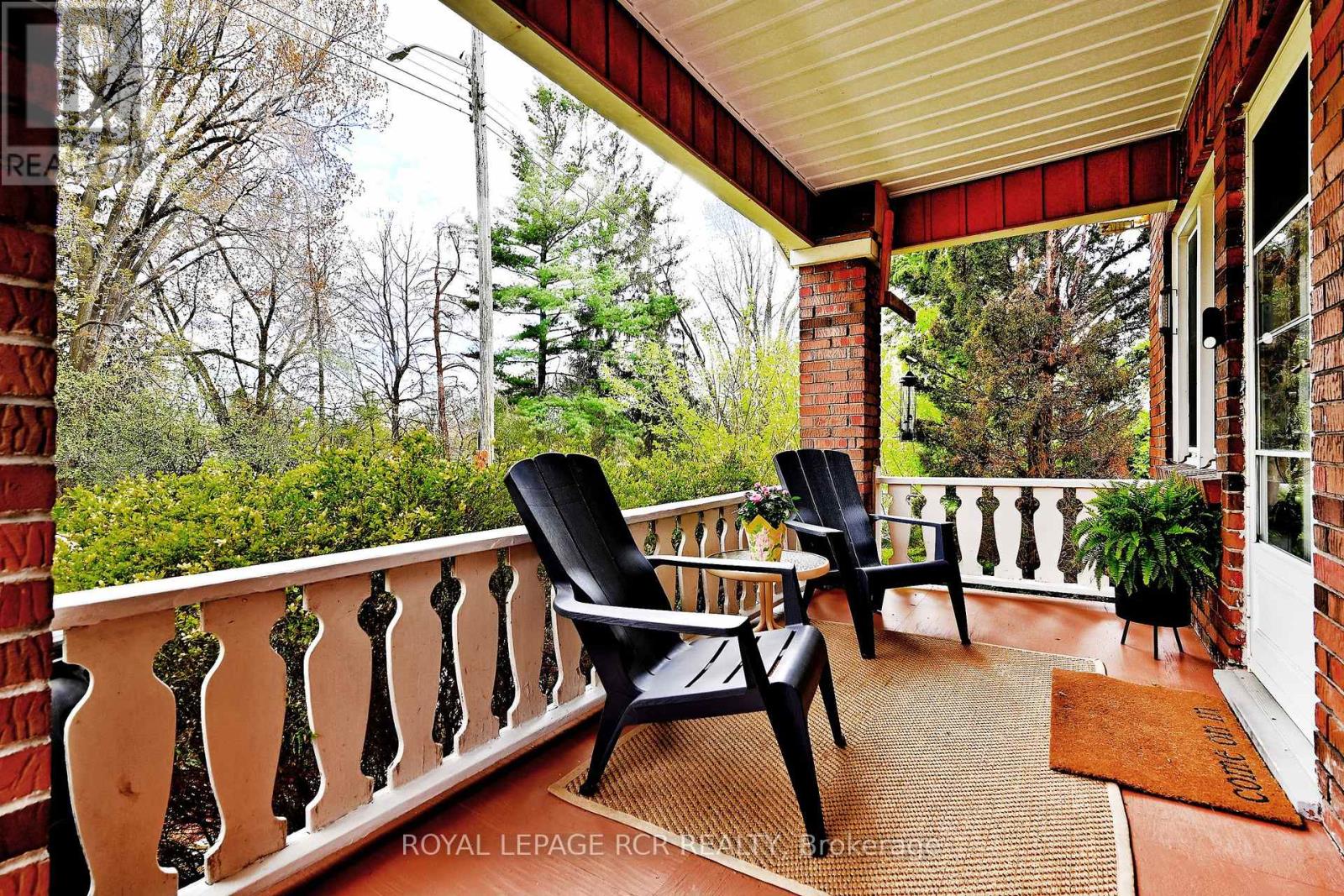 116 BUCKINGHAM AVENUE - 2