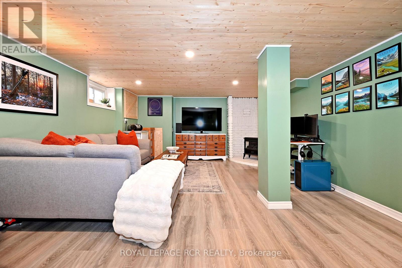 116 BUCKINGHAM AVENUE - Image 26