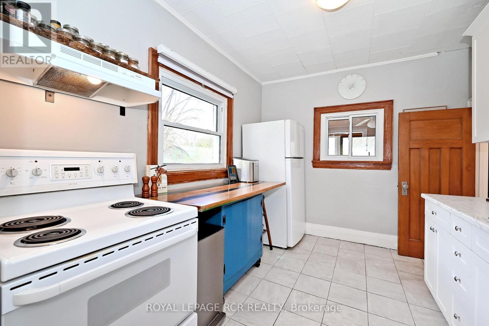 116 BUCKINGHAM AVENUE - Image 9