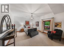 743 Skyhills Road, Huntsville, ON P1H2N5 Photo 40