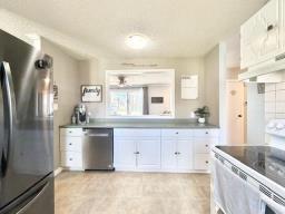 43 Charles Avenue, Shilo, MB R0K2A0 Photo 11