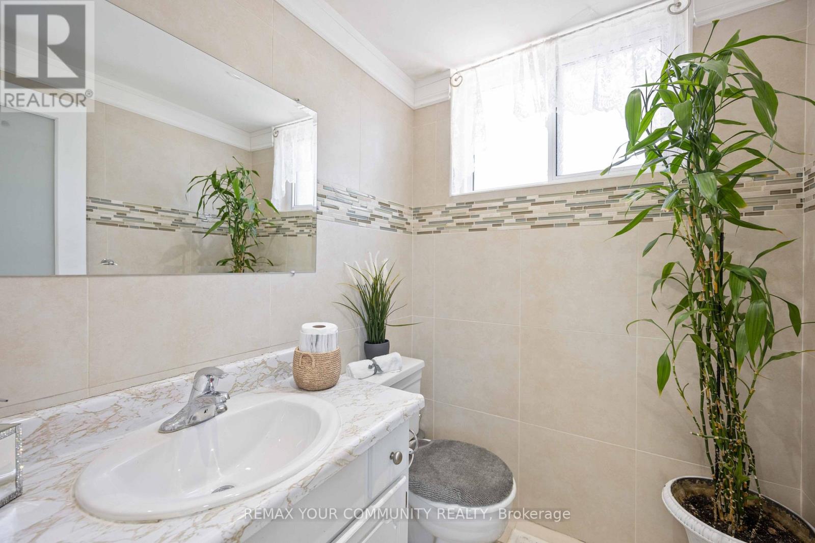 62 SECROFT CRESCENT - 10