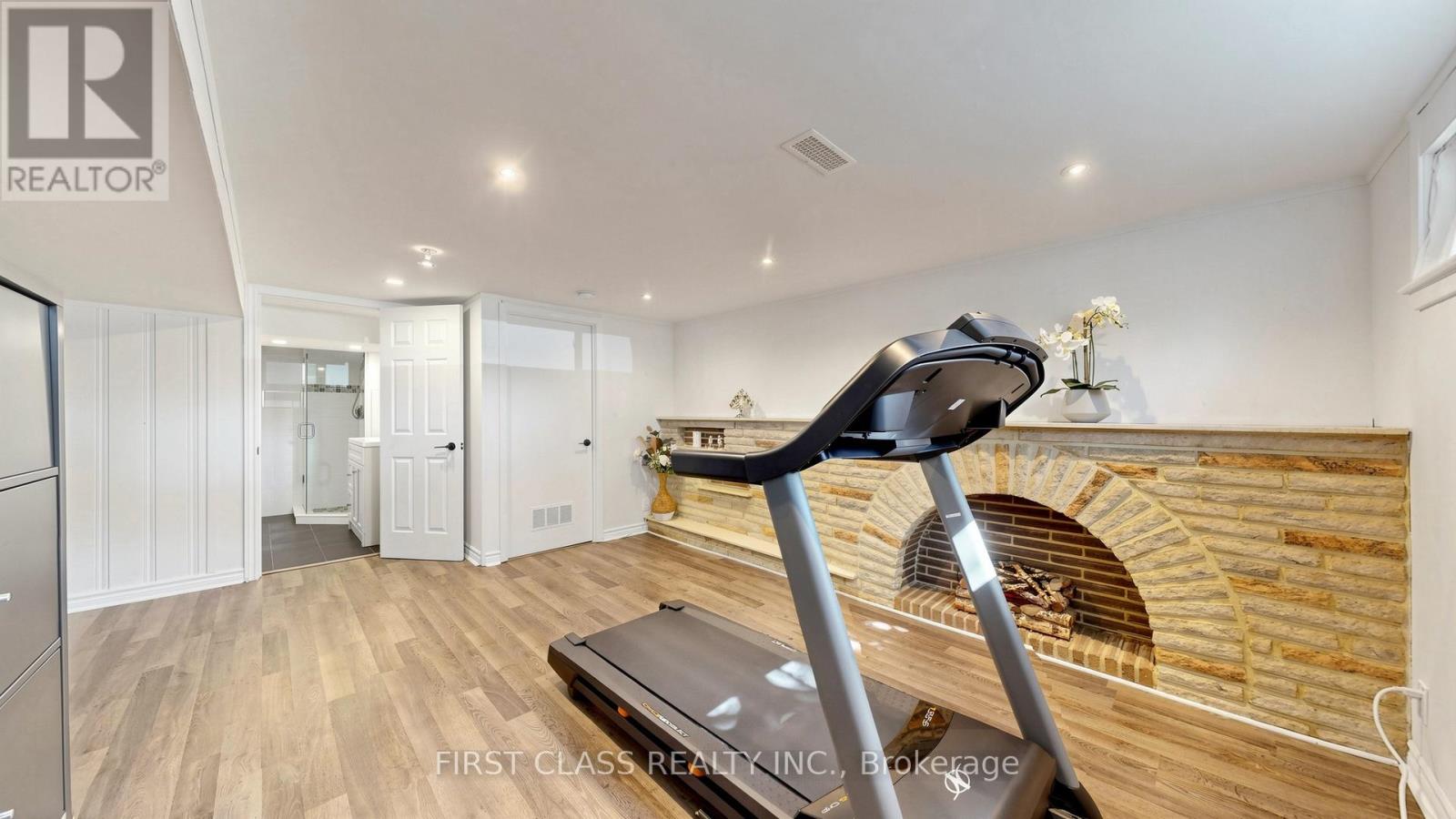 20 BRAMPTON ROAD - Image 37