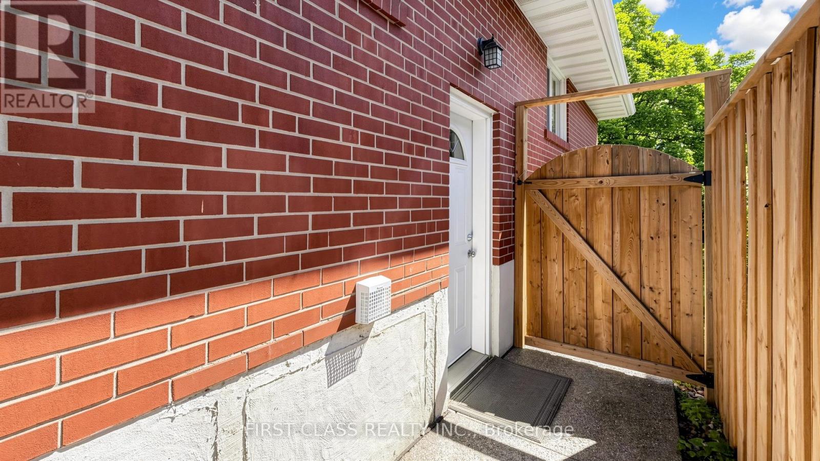 20 BRAMPTON ROAD - Image 44