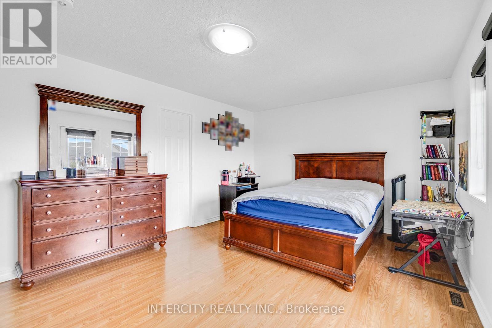 48 AVALANCHE CRESCENT - Image 31