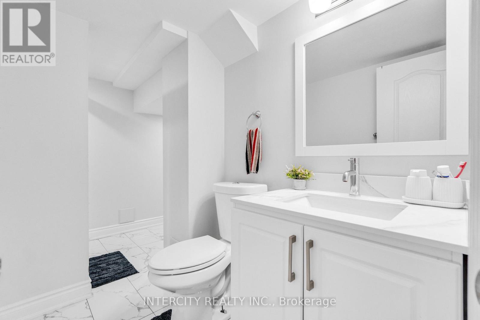 48 AVALANCHE CRESCENT - 46