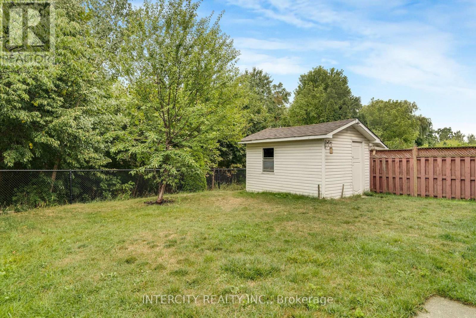 48 AVALANCHE CRESCENT - 48