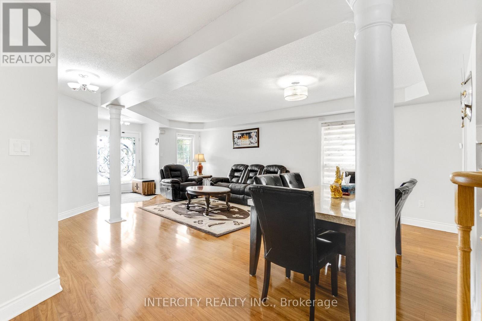 48 AVALANCHE CRESCENT - 9