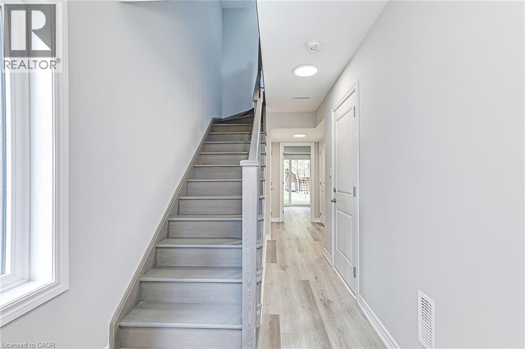 #1 33 DAWSON Drive - 6