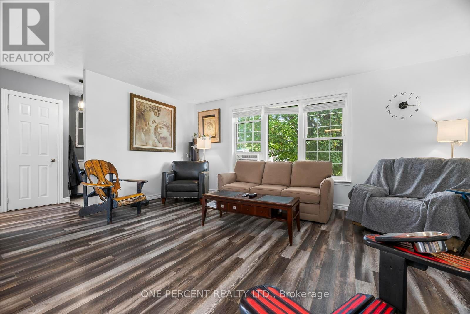10 MAGNOLIA STREET - Image 8